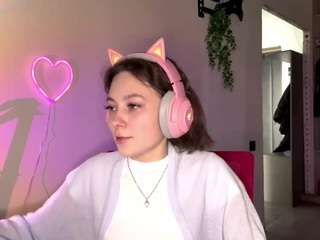 lesliemanning's CamSoda show and profile