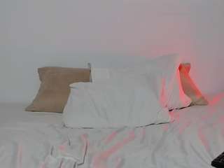 lioravelvetc webcam