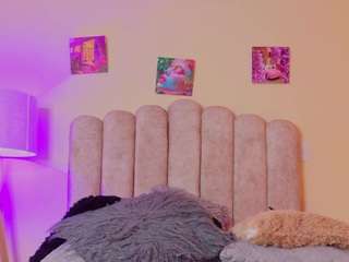 le modèle lioravelvetc est en webcam porno dans un show sur le site camsoda, il possède les tags suivants: ahegao,no smoking,toys,tiny tits,thick,tease,tattoos,sweet,submissive,spanking,spank,skinny,athletic,oil,shaved pussy,no drinking,dildo,blowjob,brown eyes,cowgirl
