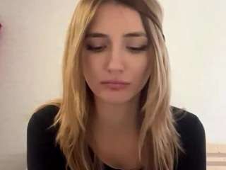 Live webcam model paulettarenard on Soda Cams