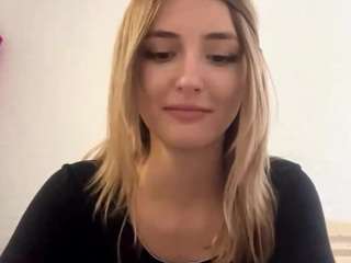 paulettarenard Strip live webcam