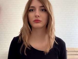 paulettarenard's CamSoda show and profile