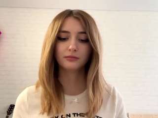 paulettarenard's CamSoda show and profile