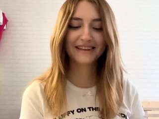 le modèle paulettarenard est en webcam porno dans un show sur le site camsoda, il possède les tags suivants: ass,solo,no smoking,normal,ohmibod,pov,public,pussy,skinny,spank,nature,spanking,strip,tease,teen 18,twerk,wet,young adult,athletic,no drinking