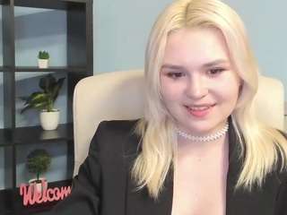 sweetlilyxo Live Webcam on CamSoda