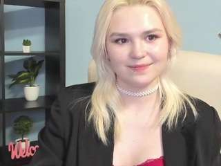 sweetlilyxo Live Webcam on CamSoda