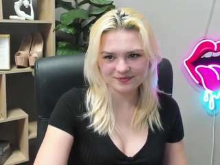 sweetlilyxo Live Webcam on CamSoda