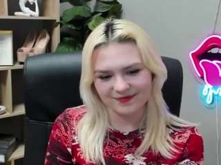 sweetlilyxo Live Webcam on CamSoda