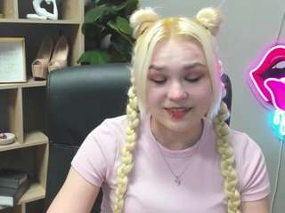 sweetlilyxo Girlnextdoor live webcam