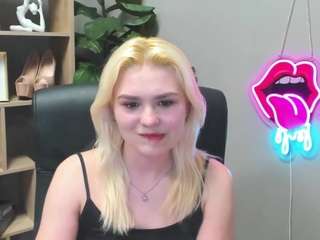sweetlilyxo live cam profile