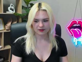 SweetLilyxo — LIVE on Camsoda