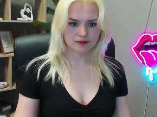 sweetlilyxo webcam