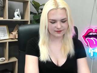 le modèle sweetlilyxo est en webcam porno dans un show sur le site camsoda, il possède les tags suivants: anime,pansexual,mistress,natural,new,no drinking,nonnude,nonude,normal,piercing,blonde,rating,sexy,smoke,smoking,sph,tattoos,tease,vape,joi