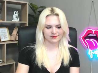 sweetlilyxo Live Webcam on CamSoda