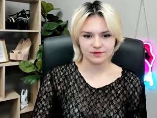 Offline cam show with SweetLilyxo
