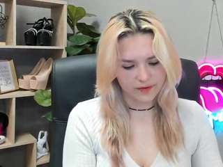 sweetlilyxo live webcam show