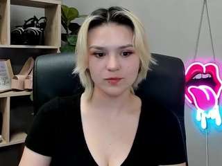 SweetLilyxo live cam preview