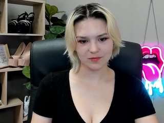 SweetLilyxo live cam preview
