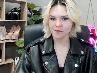 SweetLilyxo