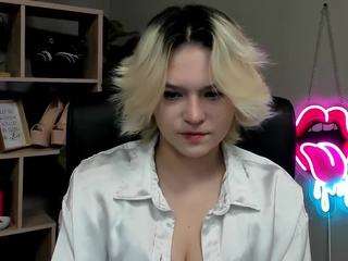 SweetLilyxo