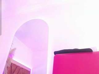 le modèle taylor-sccott est en webcam porno dans un show sur le site camsoda, il possède les tags suivants: black hair,no smoking,venezuelan,twerk,toys,teen 18,spank,skinny,sexy,sex toys,saliva,public,orgasm,blowjob,normal,oil,natural,drinking,brown eyes,cei