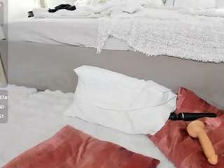 eva-k live cam profile