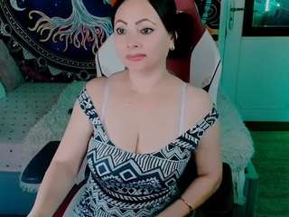 KatieAu live webcam show