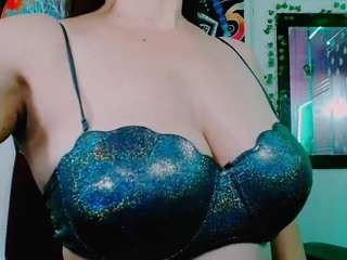 KatieAu live cam preview