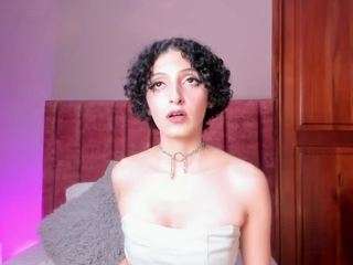 lyravendrell Live Webcam on CamSoda