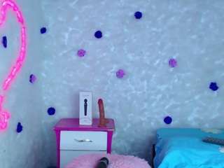 bella-warzon webcam