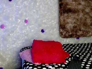 bella-warzon live cam profile