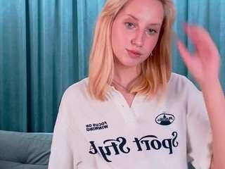 bettynunezz's CamSoda show and profile