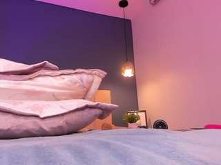 charlotteee-1 webcam