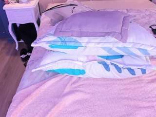 charlotteee-1 webcam