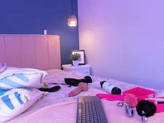 charlotteee-1 webcam