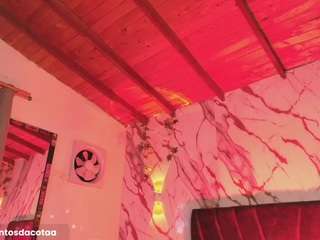 dakothasantos's CamSoda show and profile