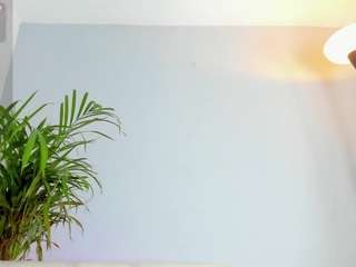 elirpo's CamSoda show and profile