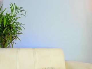 elirpo's CamSoda show and profile