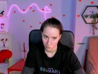 gloria-flower's CamSoda show and profile