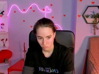 gloria-flower's CamSoda show and profile