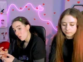 gloria-flower's CamSoda show and profile