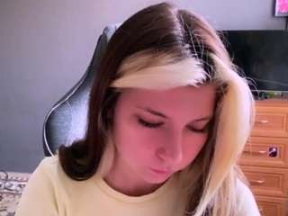 herlindavanvuren Live Webcam on CamSoda