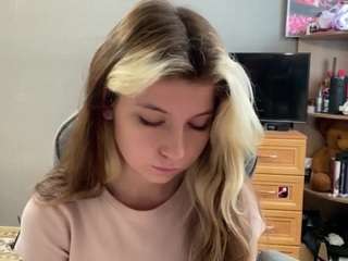 HerlindaVanvuren live cam preview