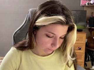 HerlindaVanvuren live cam preview