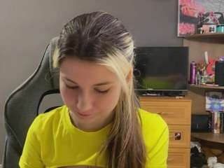 HerlindaVanvuren live cam preview
