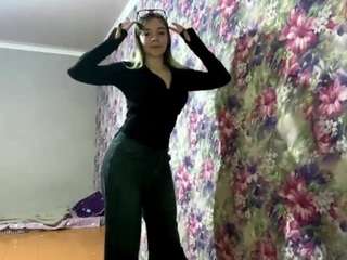 hortensemarin's CamSoda show and profile