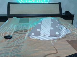 le modèle lstfl-wizard est en webcam porno dans un show sur le site camsoda, il possède les tags suivants: anal toys,armpits,white,uncut,spank,smoking,roleplay,rimming,orgasm,muscular,milk prostate,jerk off,green eyes,facial piercings,drinking,daddy,cockring,car,brutal,big cock