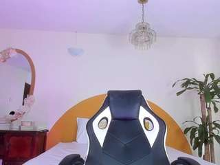 alinasimmons