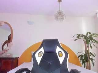alinasimmons