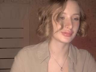 hienleggans Live Webcam on CamSoda